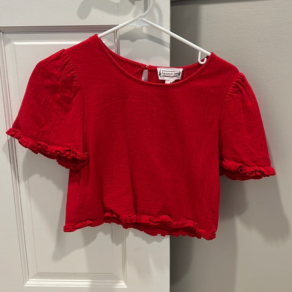 Cute red crop top from a boutique size small